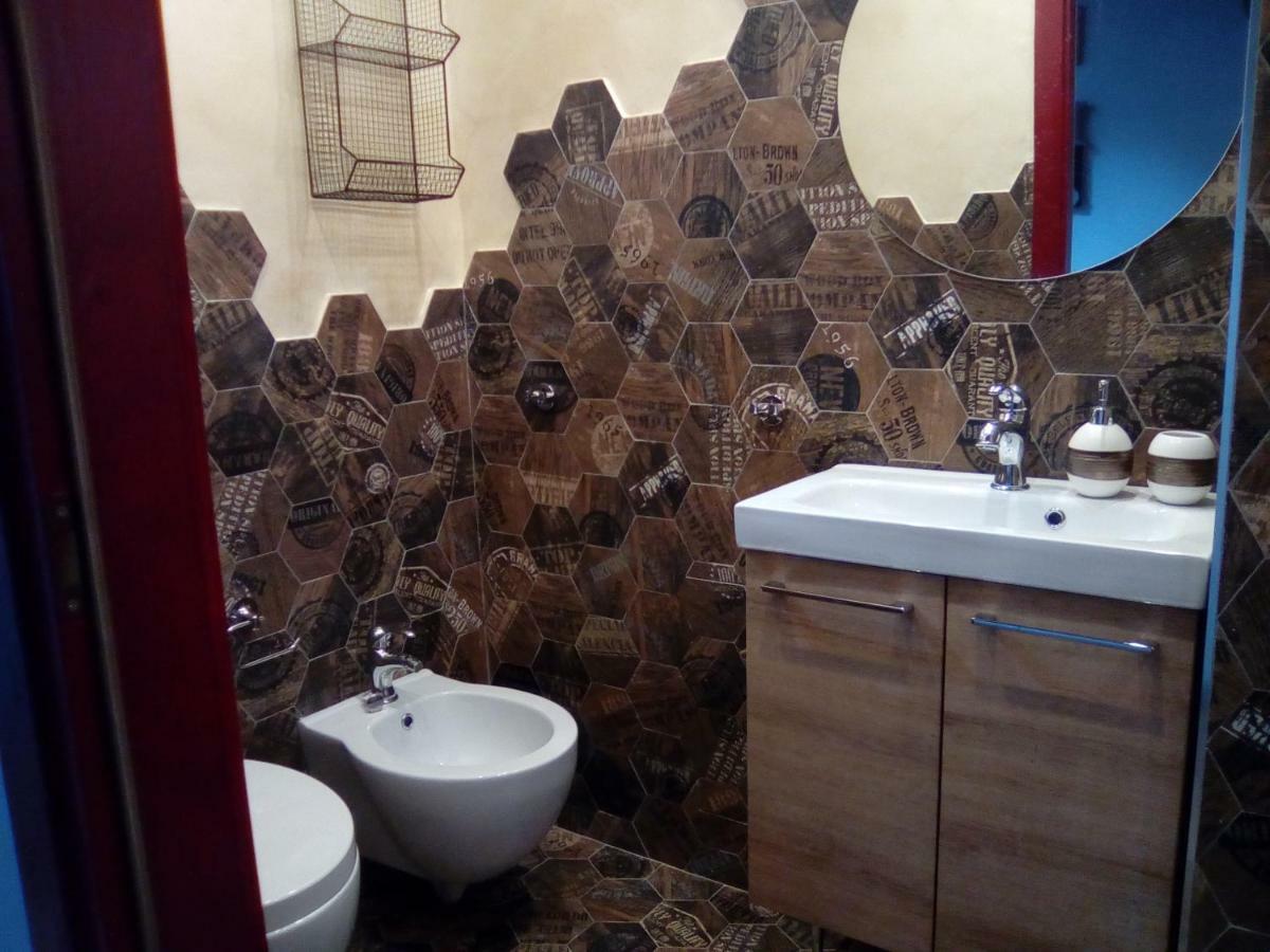 Contrada Casa Vacanze Apartman Vado Ligure Kültér fotó