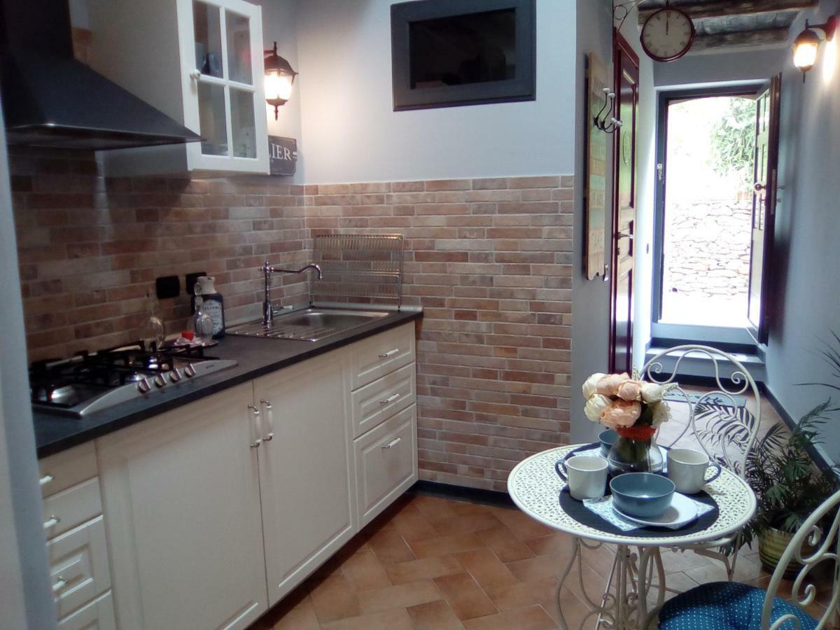 Contrada Casa Vacanze Apartman Vado Ligure Kültér fotó