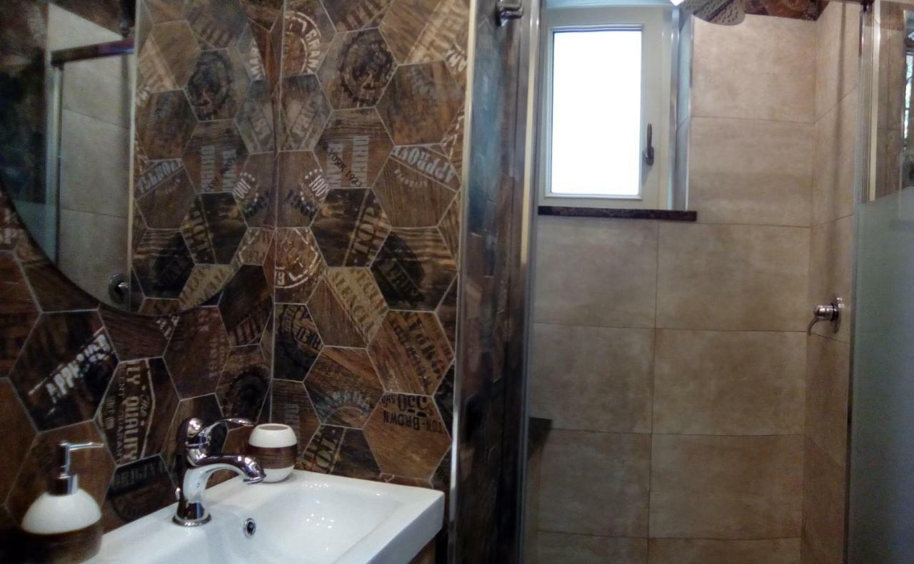 Contrada Casa Vacanze Apartman Vado Ligure Kültér fotó
